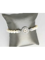 Women's bracelet with cultured pearls